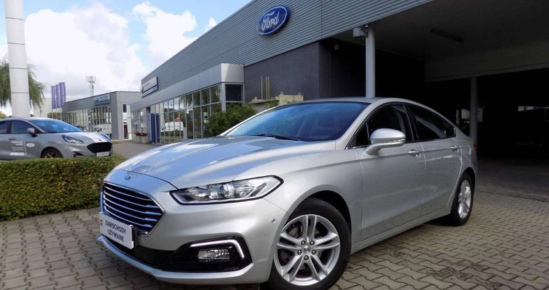Ford Mondeo cena 104900 przebieg: 48500, rok produkcji 2019 z Szczecin małe 742